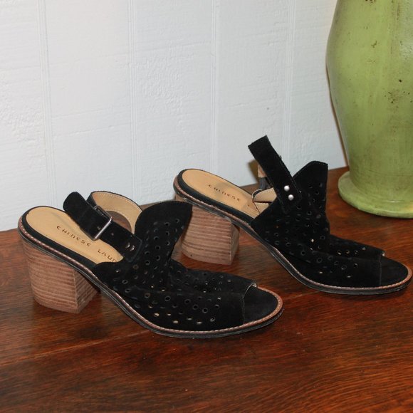 SALE: Chinese Laundry Black Velvet Heels Decorative Top w/ Ankle Strap Size 8.5 - Picture 4 of 7